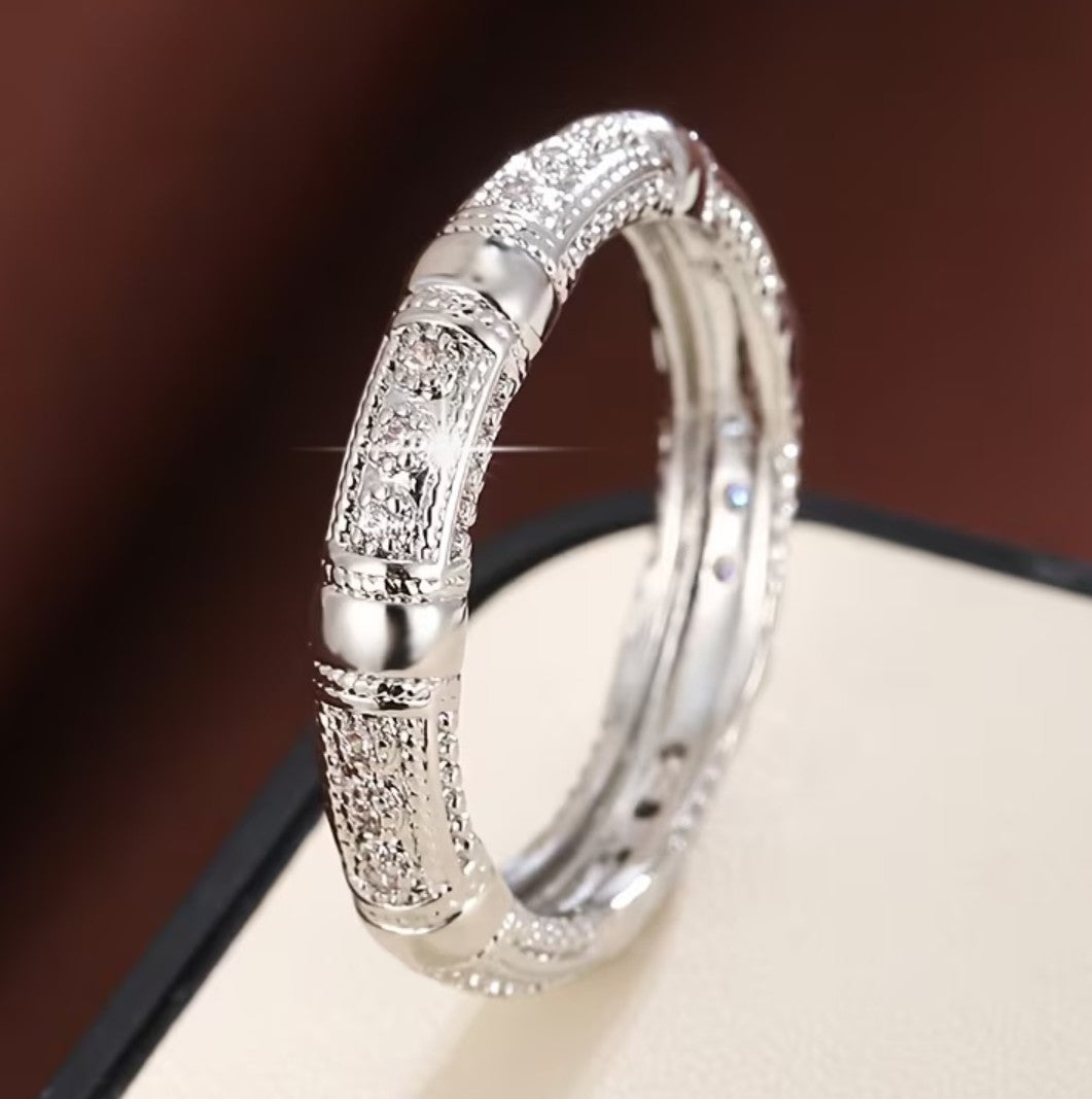 Ring 260040121